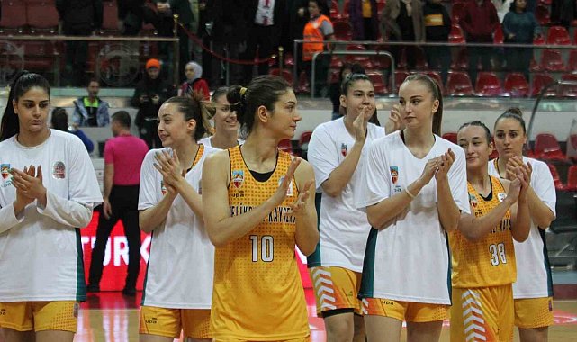 Melikgazi Kayseri Basketbol Başantrenörü Emre Özsarı: