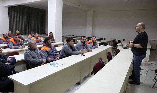 Melikgazi'de daha nitelikli hizmet için belediye üniversite işbirliği ile personele eğitim veriliyor