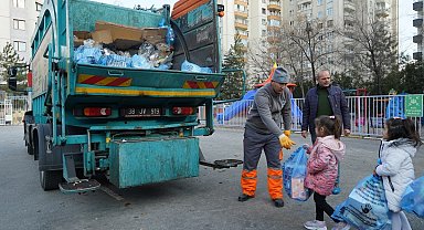 Melikgazi'de sıfır atık eğitimleri ile çocuklara geri dönüşüm bilinci aşılanıyor