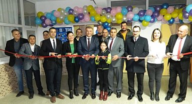 Mersin Cumhuriyet Başsavcısı Öztoprak, Silifke'de Robotik Kodlama sınıfının açılışını yaptı