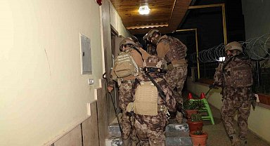 Mersin Tarsus'ta dolandırıcılık operasyonu: 24 gözaltı