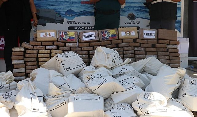 Mersin'de 5 bin 878 operasyonda, 1 ton 25 kilogram uyuşturucu ele geçirildi