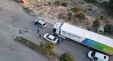 Mersin'de uyuşturucu tırına nefes kesen operasyon