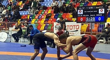 Milli Takım Antrenörü Aykol Eskişehirli güreşçilerin şampiyona sürecini değerlendirdi