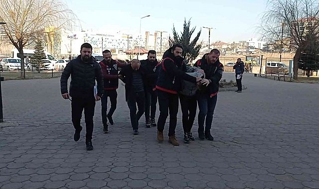 Öldüresiye dövüp "kendi kendine yaptı" dedi