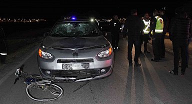 Otomobilin çarptığı bisikletli çocuk hayatını kaybetti