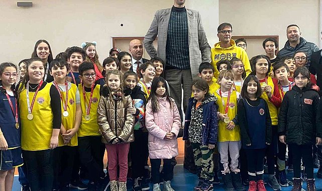 Peribacalarına gelen 'dünyanın en uzun insanı' Sultan Kösen: "Burada benden daha uzunu var"