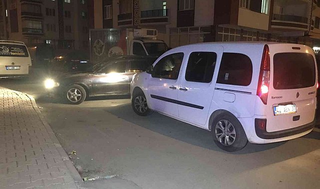 Polisin 'dur' ihtarına uymayan araçtaki 4 kişi kovalamaca sonrası yakalandı