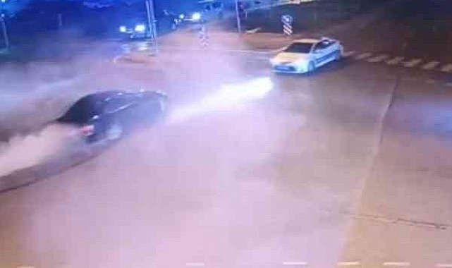 Polisin önünde drift atan trafik magandası tutuklandı