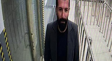 Polisten kaçmaya çalışırken kamyonet çarpan zehir taciri hayatını kaybetti