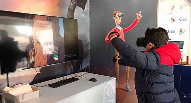 "Güvenli İnternet Tırı" Ankara'da öğrencilerle buluştu