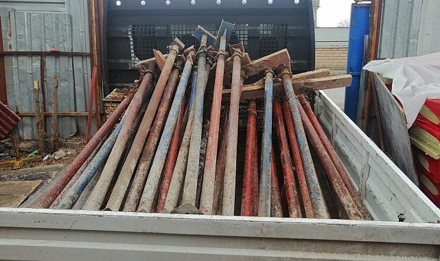 Şantiyeden çalınan inşaat malzemeleri hurdacıda ele geçirildi