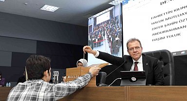 Seçer: "Cumhuriyetimizin 100. yılında daha nice yatırımları hayata geçireceğiz"