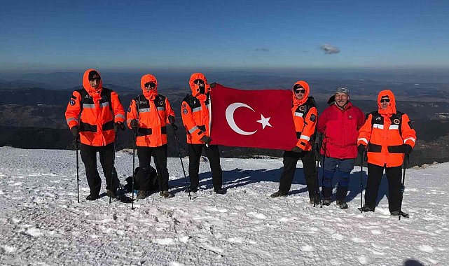 Şehitleri anmak için Ilgaz Dağı'na tırmandılar