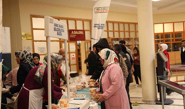 Selçuklu Belediyesinden finallere çalışan öğrencilere ikram