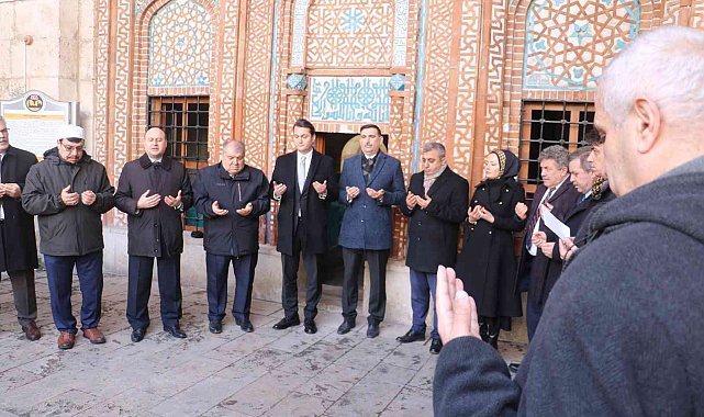 Selçuklu Sultanı I. İzzeddin Keykavus ölümünün 803'üncü yılında mezarı başında anıldı