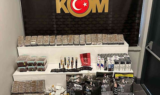 Sigara kaçakçıları polisten kaçamadı
