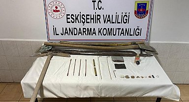 Sit alanındaki kaçak kazıya jandarmadan suçüstü