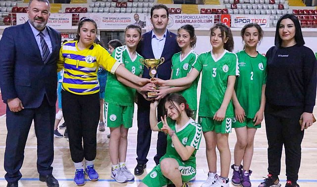 Sivas Belediyespor şampiyon oldu