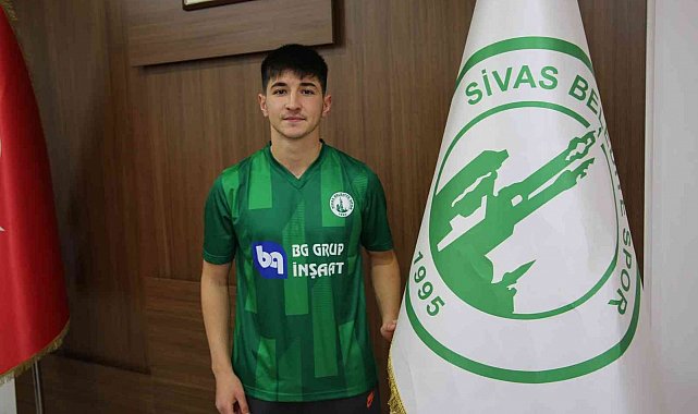 Sivas Belediyespor, Sivasspor'dan iki oyuncuyu kadrosuna kattı