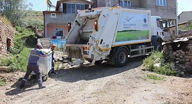Sivas'ta kırsaldan 32 bin ton çöp toplandı