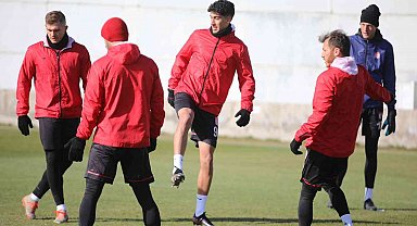 Sivasspor, Adana maçının taktiğini çalıştı