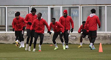 Sivasspor galibiyet için hazırlanıyor