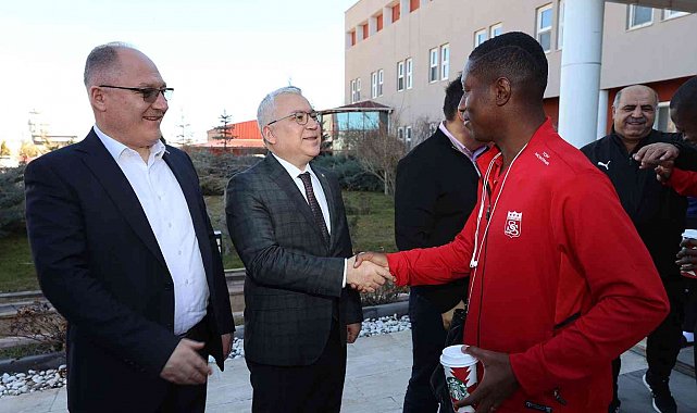 Sivasspor kafilesi 8 eksikle Gaziantep'e gitti