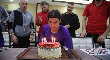 Sivasspor'da Charis Charisis'e sürpriz doğum günü