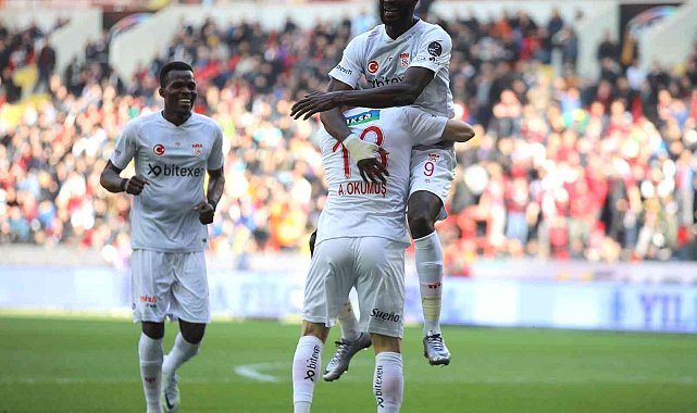 Sivasspor'da Mustapha Yatabare gollerine devam ediyor