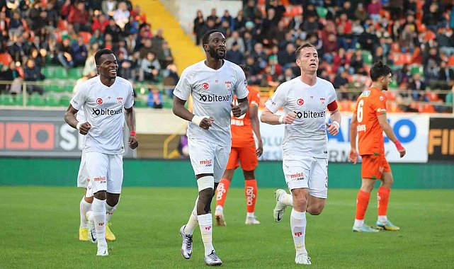 Sivasspor'da Mustapha Yatabare gollerini sürdürüyor