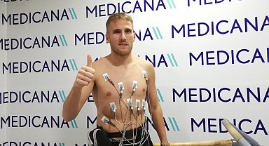 Sivasspor'un yeni transferi Samu Saiz sağlık kontrolünden geçti