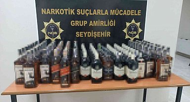 Şüphe üzerine durdurulan kamyonda kaçak içki ele geçirildi