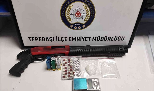 Şüpheli şahıslara yönelik operasyonda uyuşturucu ve silah ele geçirildi