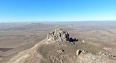Tarihin değişimine şahit oldu, şimdiyse definecilere yeniliyor