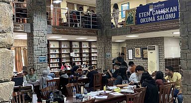 Tarsus Belediyesi okuma salonlarını 1 yılda 42 bin 472 kişi ziyaret etti