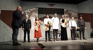 Tarsus Şehir Tiyatrosunun Ezop ve Çirkin oyunu sahnelendi