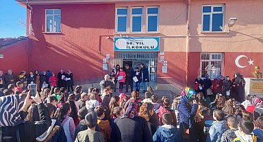 Tomarza'da Öğrencilerin Karne Heyecanı