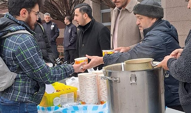 TÜGVA'dan final haftasında öğrencilere çorba ikramı