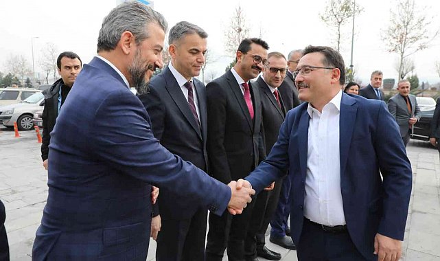 Vali Çiçek'ten SGK'ya ziyaret