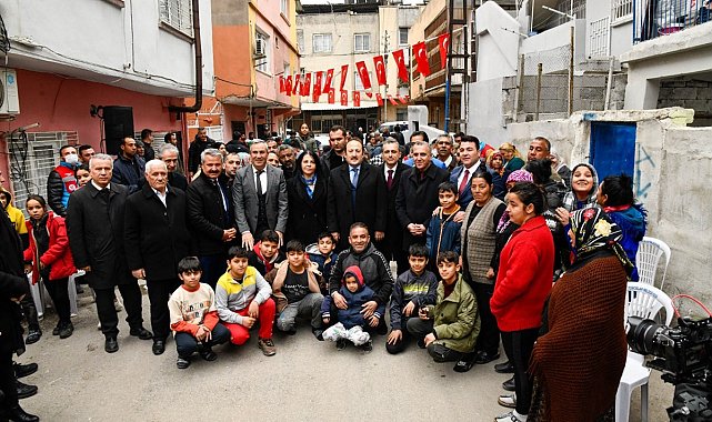 Vali Pehlivan, Romanlar için 'Sosyal Dayanışma Merkezi' açılacağını duyurdu