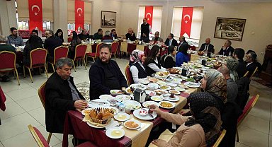 Vali Polat, gazeteciler gününü kutladı