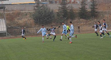 Yahyalı Gençlerbirliği: 1- Belsinspor: 4
