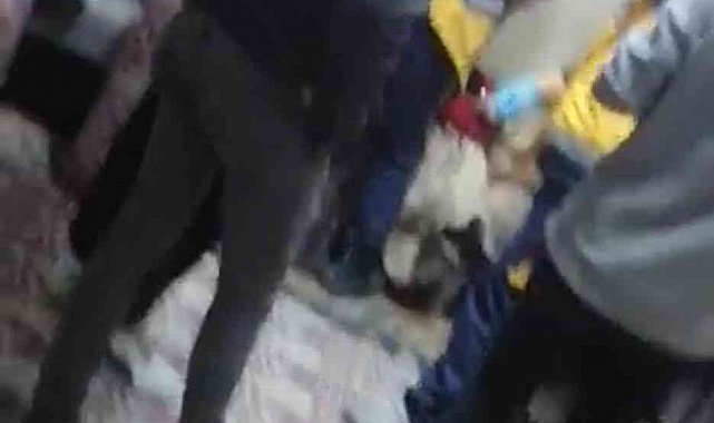 Yangından yaralanan yaşlı kadın 23 gün sonra hayatını kaybetti