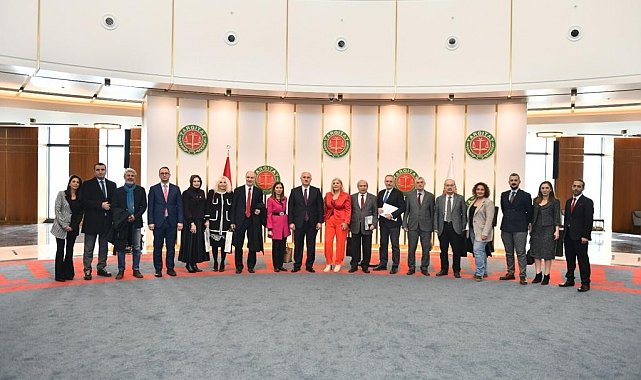 Yargıtay Başkanı Akarca, basın mensuplarıyla bir araya geldi