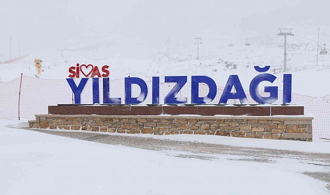 Yıldız Dağı Kayak Merkezinde kar kalınlığı 15 santimetreye ulaştı