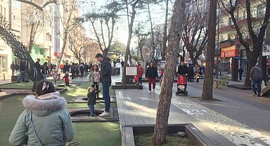 Yılın ilk gününde Eskişehir sokakları boş kalmadı