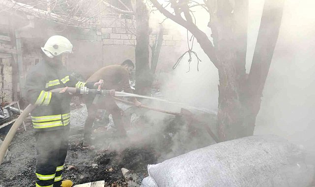 Yoğun duman ekipleri alarma geçirdi