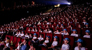 Bakanlıktan sinema salonlarına 14,2 milyon lira destek