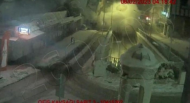 Binalar yıkıldı, toz kütlesi her yeri kapladı! Deprem anına ait yeni görüntüler ortaya çıktı